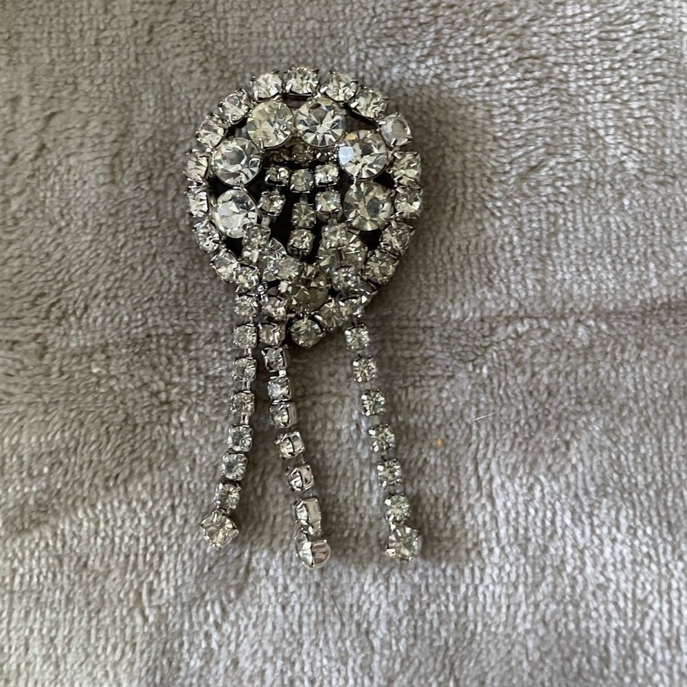 Spectator Pin ready for the Holidays & Wedding !
